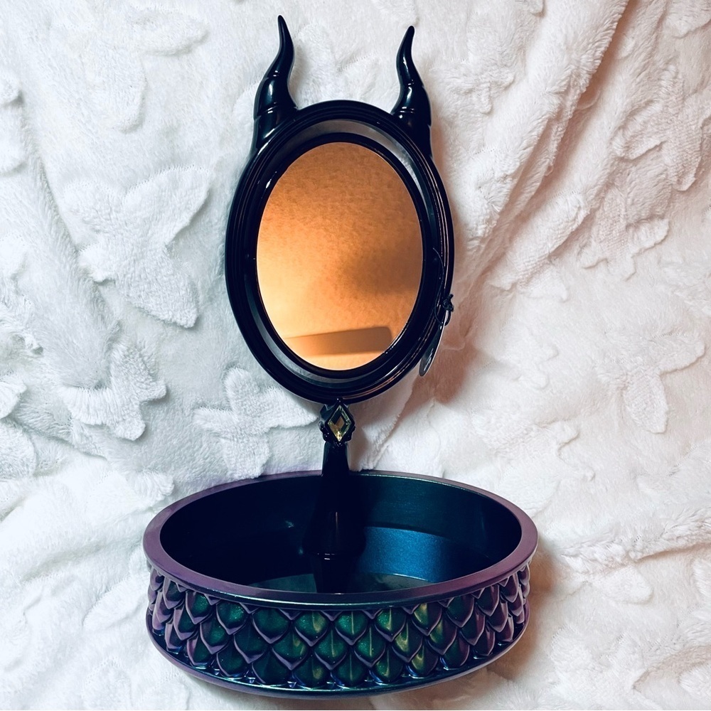 πͺπ Bath & Body Works Disney Villains Maleficent Mirror Tray - Picture 2 of 9